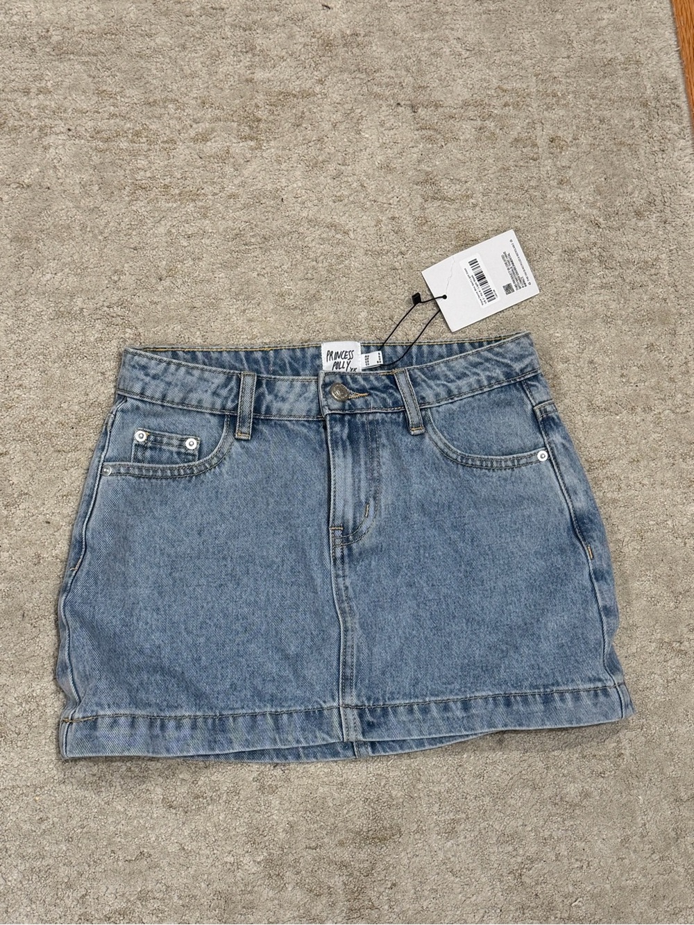 Princess Polly Nicolina Low Rise Denim Mini Skirt Ice Blue Wash - Picture 5 of 8